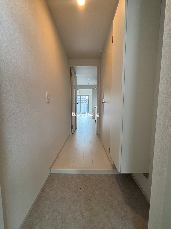 玄関　※参考写真