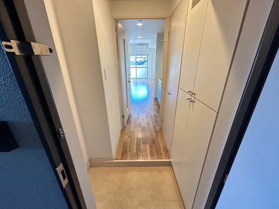 玄関　※別部屋の写真です