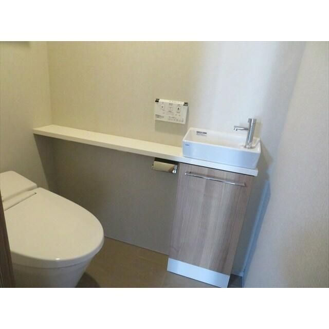 トイレ　参考写真