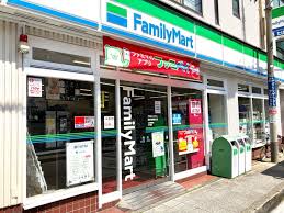 コンビニ　ファミリーマート雨宮音楽通り店（コンビニ）まで92m
