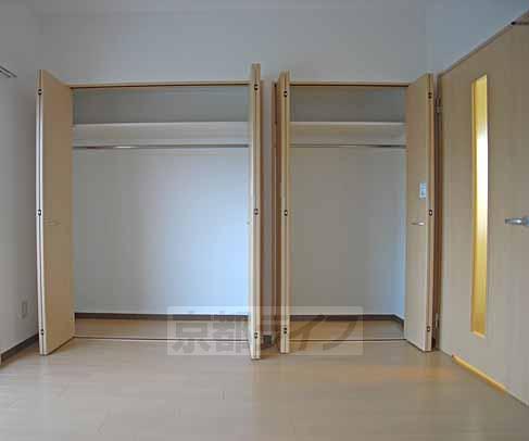 居室・リビング　たっぷり収納なくローゼットです。