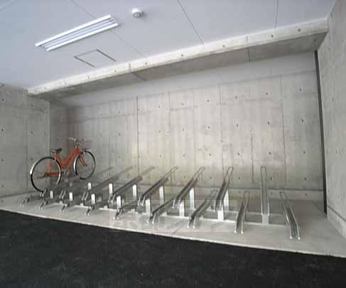 その他共有部分　自転車置き場。綺麗に並びます。