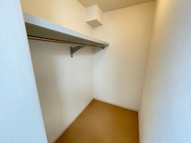 収納　ウォークインクローゼット