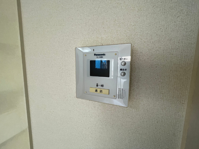 セキュリティ　モニター付きインターホン