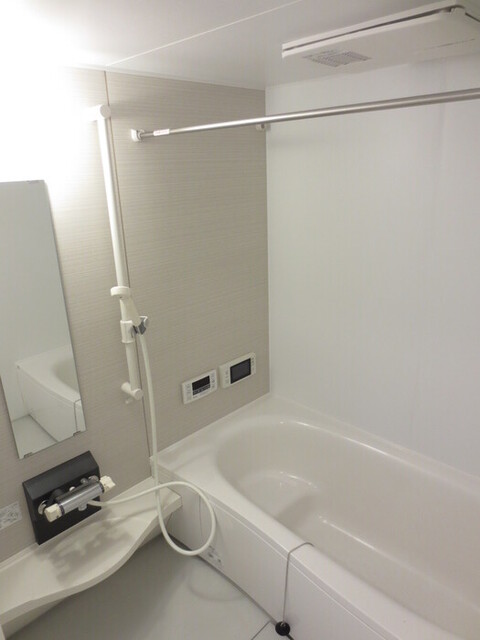 バス・シャワールーム　３０６　暖房換気乾燥機付バスルーム