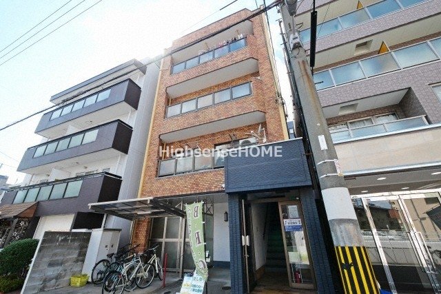 建物外観　外観は落ち着いています