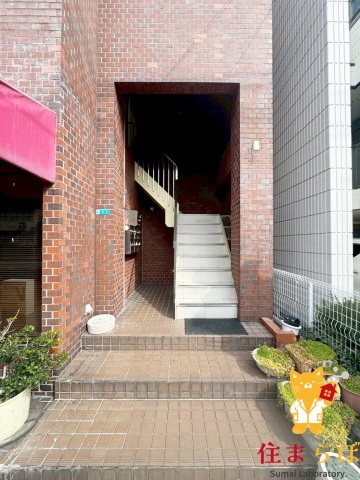 エントランス　共用部の印象も大切に