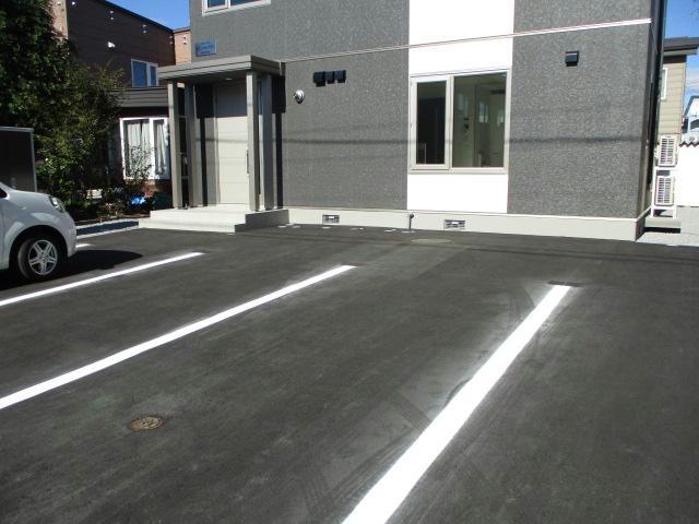 駐車場　駐車場