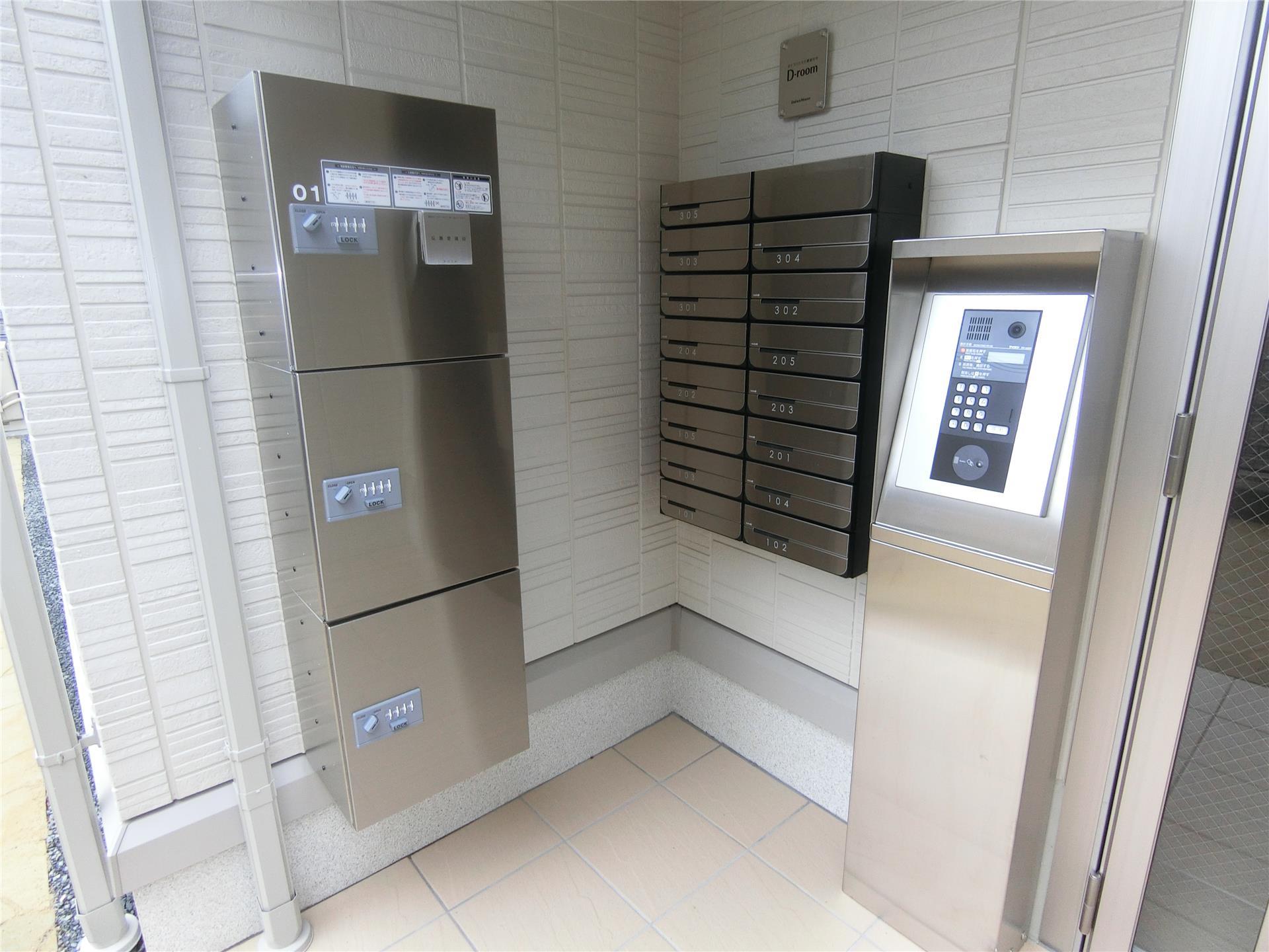 その他共有部分　不在時に便利な宅配ボックス完備♪