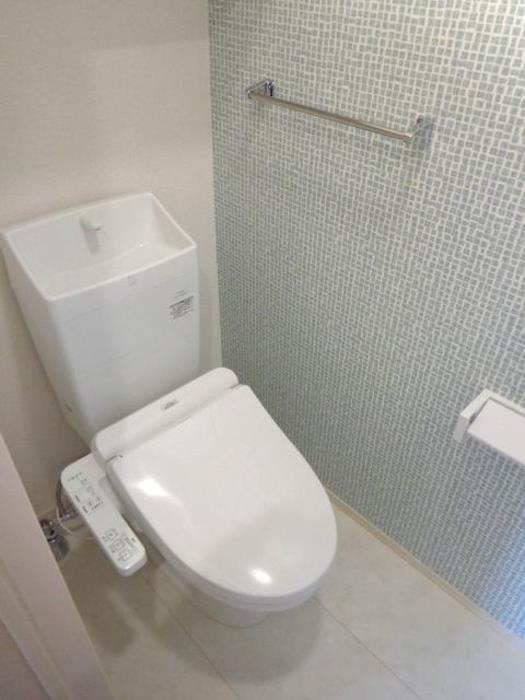 トイレ　ウォシュレット付きの洋式トイレ♪