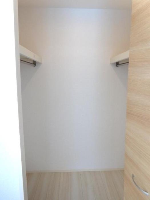 収納　大容量に収納できるウォークインクローゼット♪