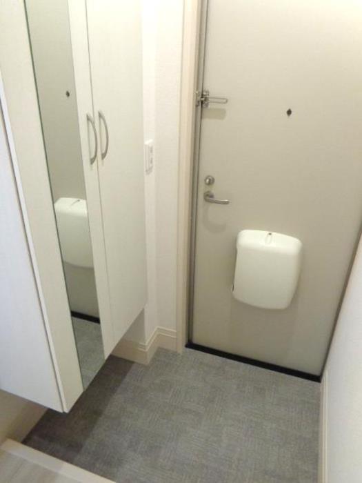 玄関　玄関にはトールタイプのシューズボックス付き♪