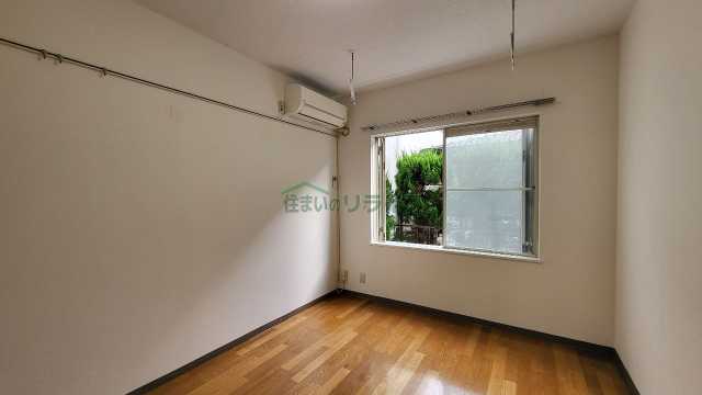 居室・リビング　別部屋参考写真となります。