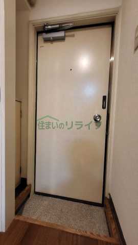 玄関　別部屋参考写真となります。