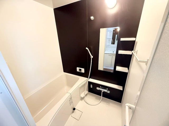 バス・シャワールーム　清潔感のある快適バスルーム♪