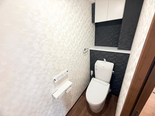 トイレ　嬉しい温水洗浄便座♪