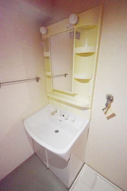 洗面設備　★独立洗面台の様子★