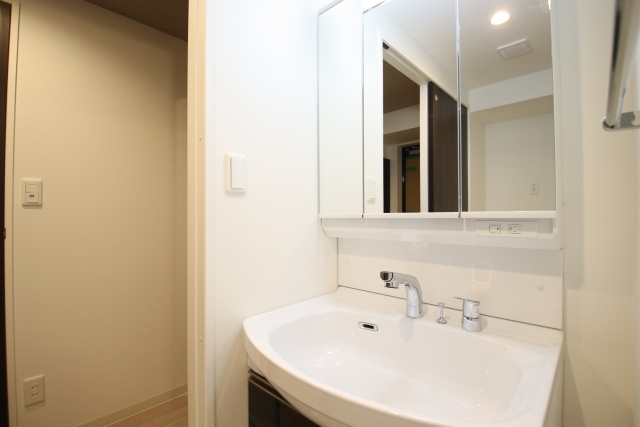 洗面設備　※別室の参考写真の為、現況優先です。
