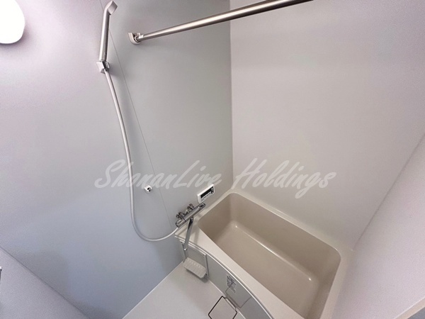 バス・シャワールーム　清潔感のあるお風呂です♪