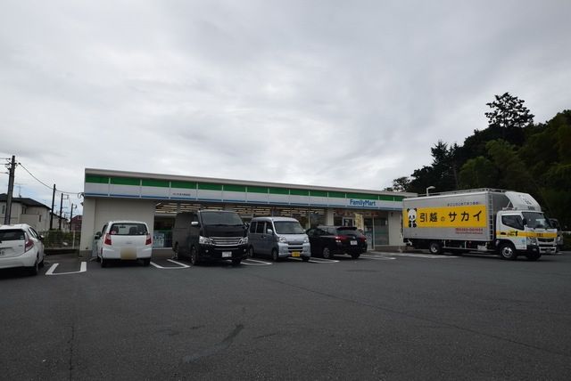 コンビニ　ファミリーマートさいたま大和田町二丁目店（コンビニ）まで665m