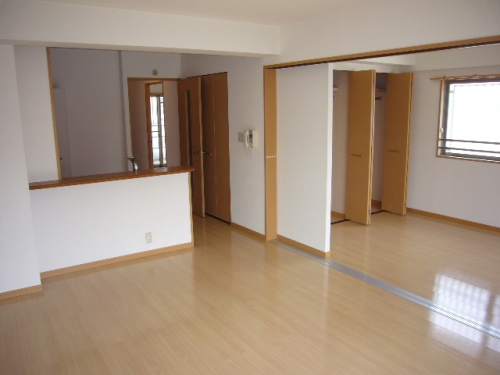 居室・リビング　退去予定のため他部屋参考写真