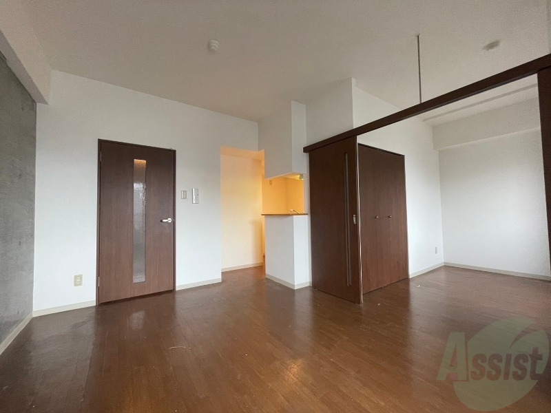 居室・リビング　広くてキレイなお部屋が広がっていて、充実した生活が送れそう。