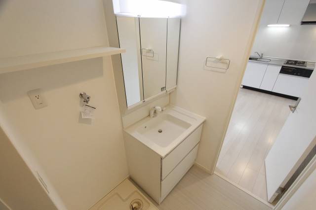 洗面設備　３０１号室撮影。