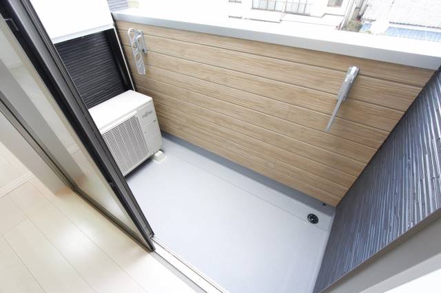 バルコニー　３０１号室撮影。