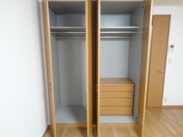 収納　クローゼット