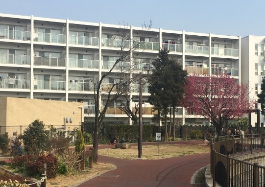 公園　弁天橋東緑地（公園）まで920m