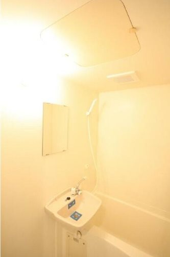 バス・シャワールーム　別号室