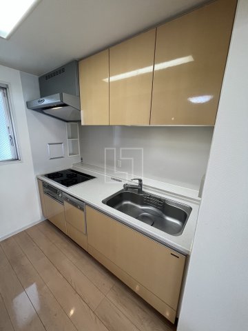 キッチン　ラ・ヴィータ日本橋　3口ガスシステムキッチン