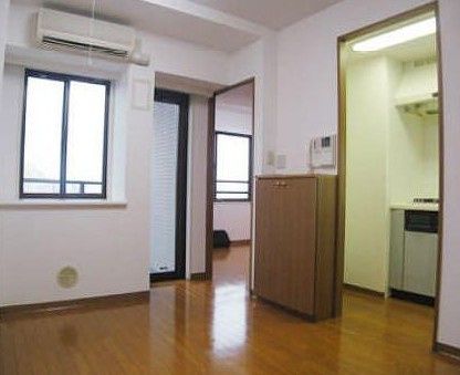 居室・リビング　☆明るい居間☆