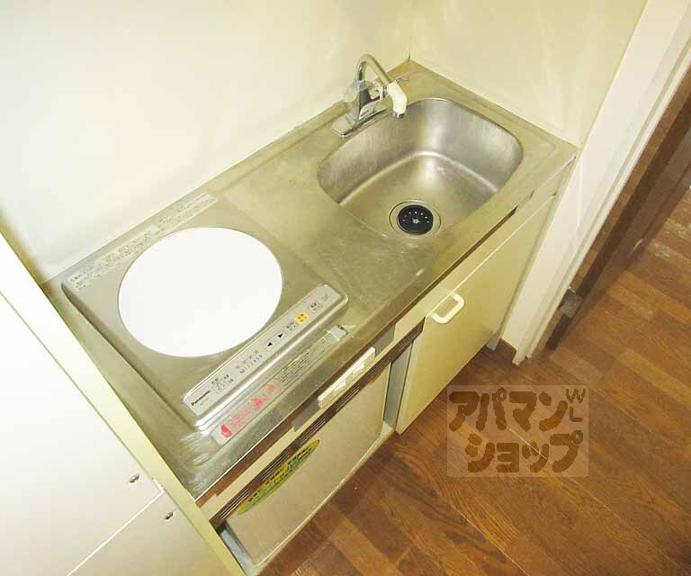 キッチン　コンパクトで使いやすいキッチンです