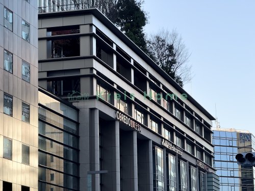 ショッピングセンター　COREDO室町テラス（ショッピングセンター）まで808m