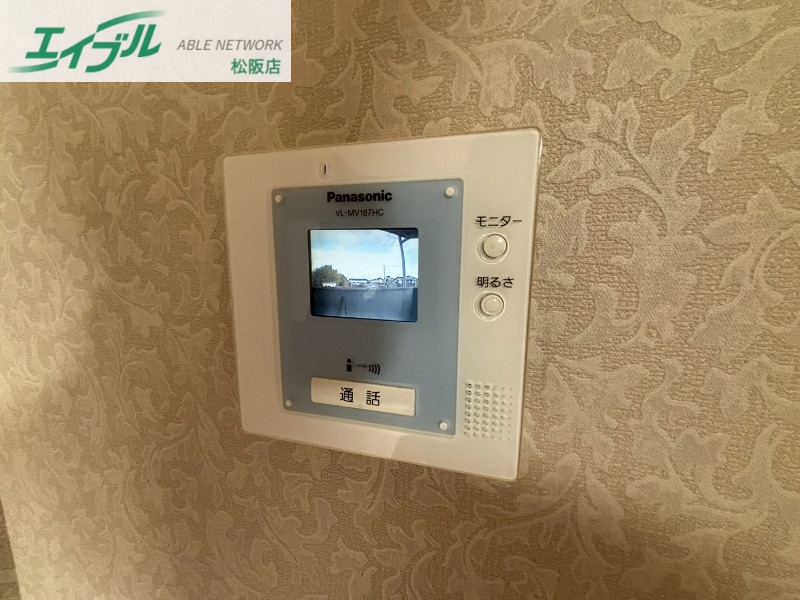 セキュリティ　同型参考写真