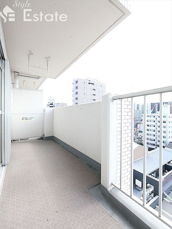 バルコニー　バルコニー