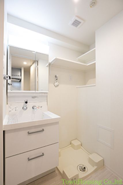 洗面設備　※写真は同タイプ住戸です。