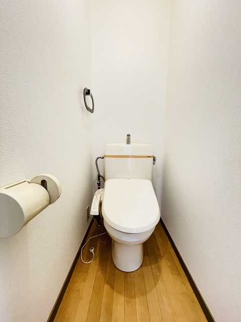 トイレ　写真は別部屋参考写真★