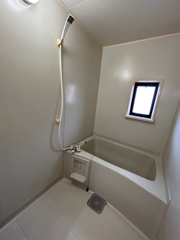 バス・シャワールーム　反転別部屋参考写真