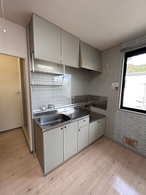 キッチン　反転別部屋参考写真