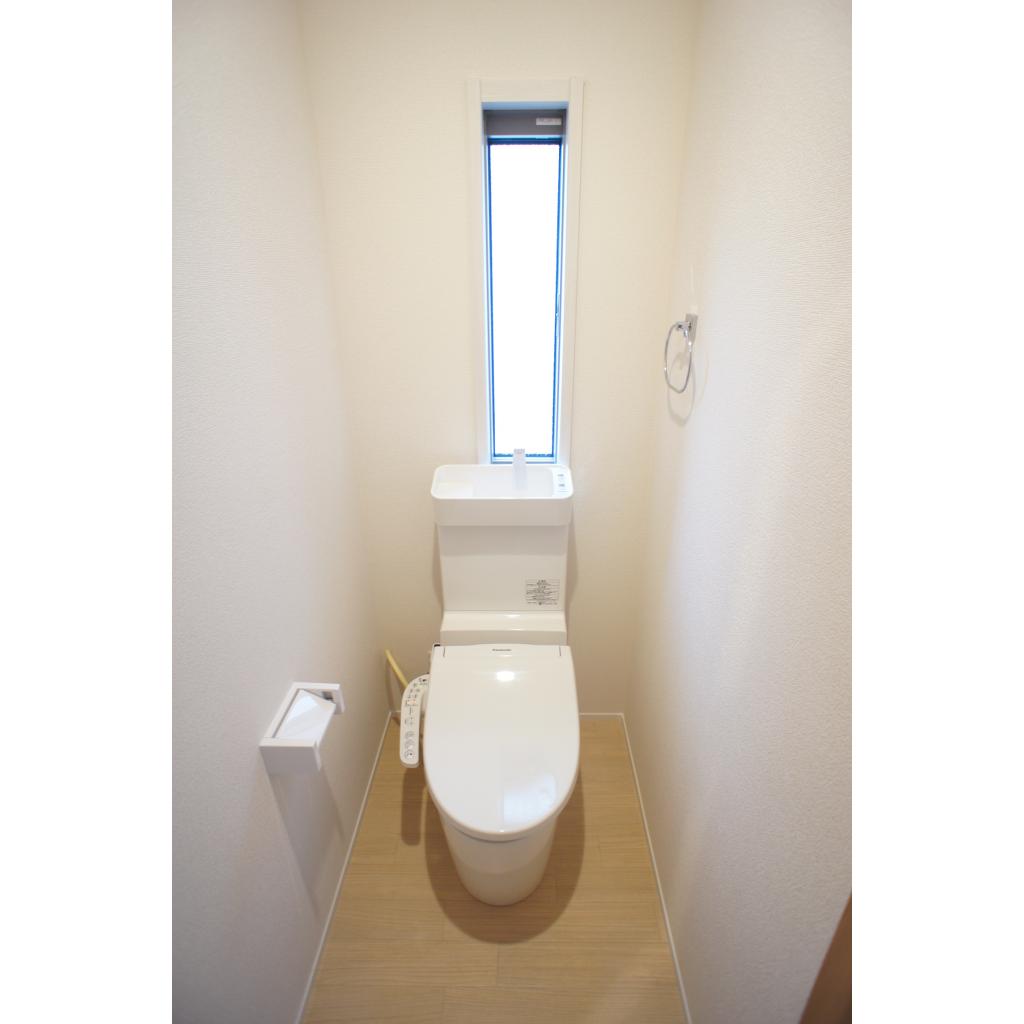 トイレ　いつでも清潔！温水洗浄便座！