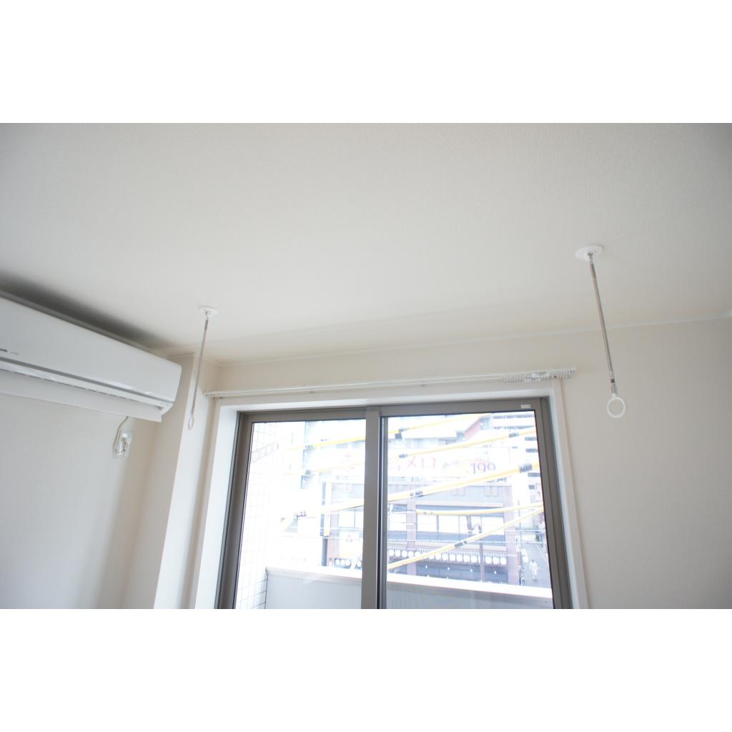 その他設備　雨の日でも安心！室内物干し！