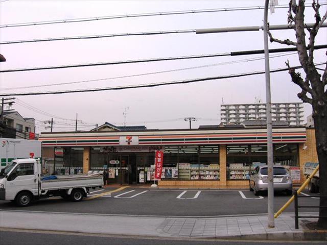 コンビニ　セブンイレブン（コンビニ）まで1412m