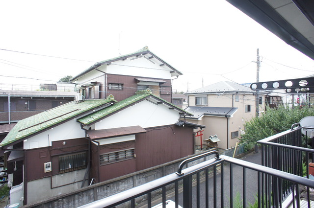 眺望　バルコニーからの眺めです♪圧迫感はありません！