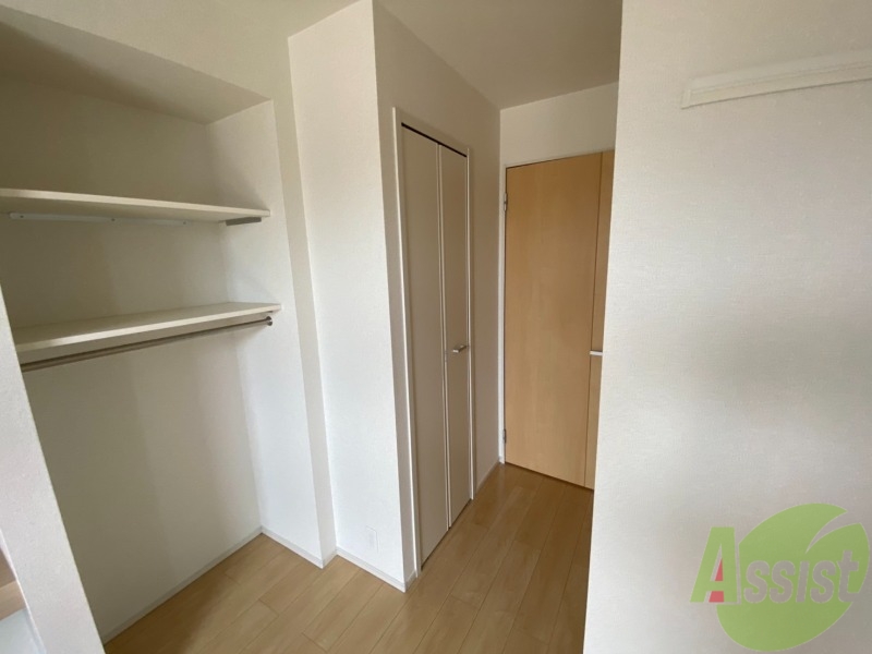 収納　クローゼットがありました。お洋服や荷物はここへ