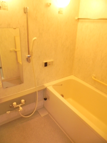 バス・シャワールーム　浴室　※前回募集時2018年4月の写真