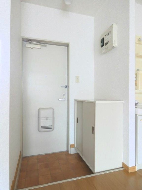 玄関　図面と現状に相違がある場合には現状を優先