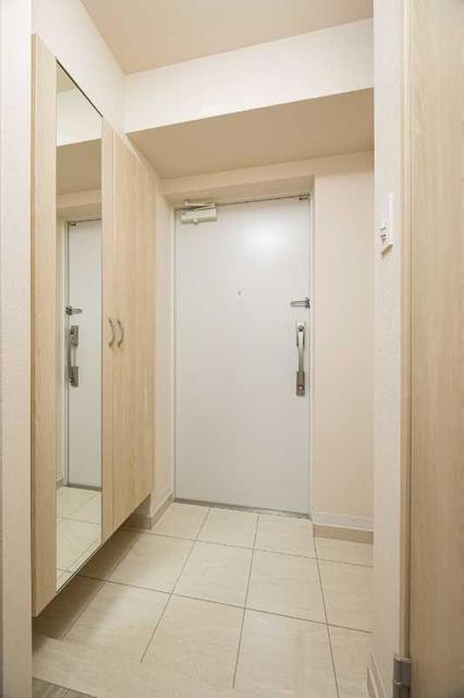 玄関　※写真は同タイプ住戸です。