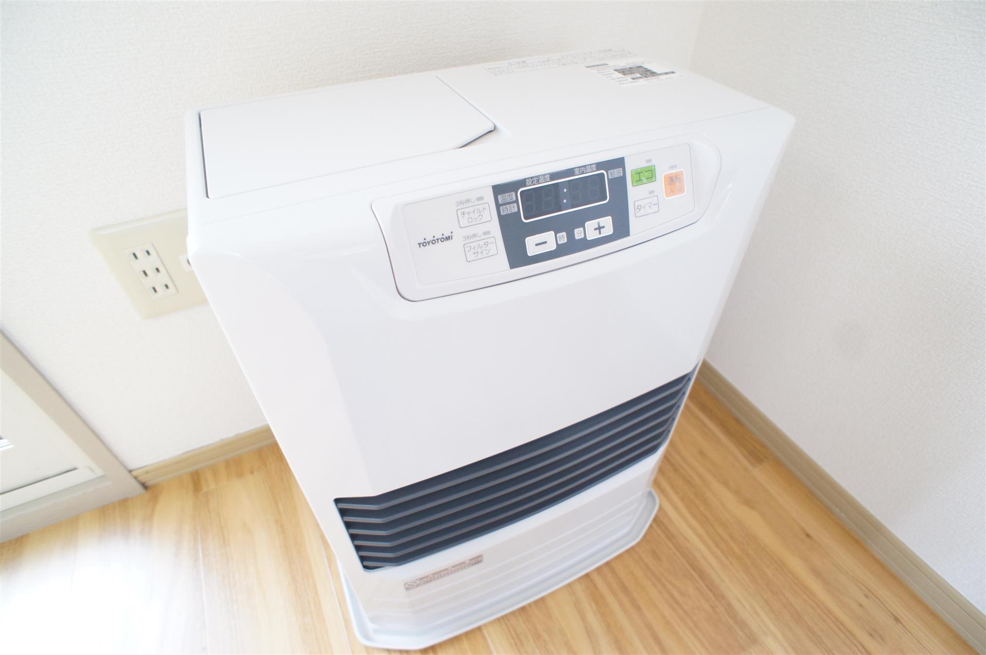 その他設備　灯油ＦＦストーブ